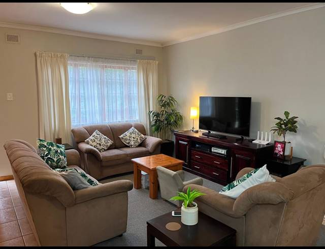 3 BEDROOM SECTIONAL TITLE TO LET IN HOWICK NORTH